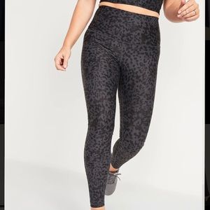 Old Navy leopard print leggings